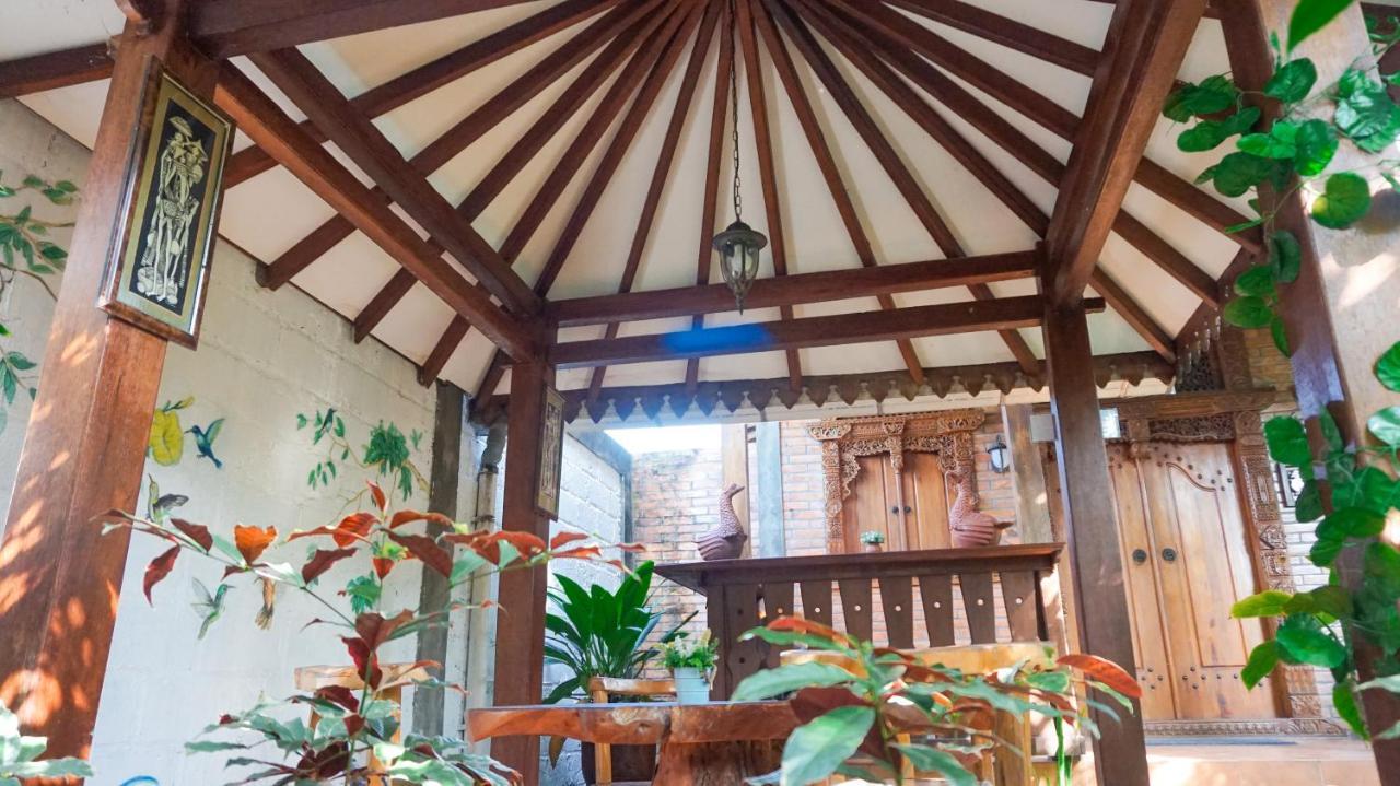 Ndalem Suryo Saptono Guest House Tugu Eksteriør bilde