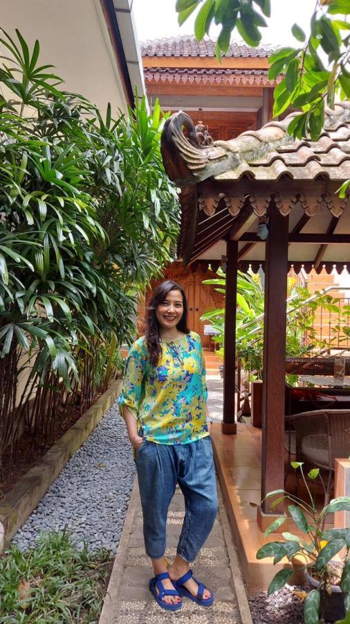 Ndalem Suryo Saptono Guest House Tugu Eksteriør bilde