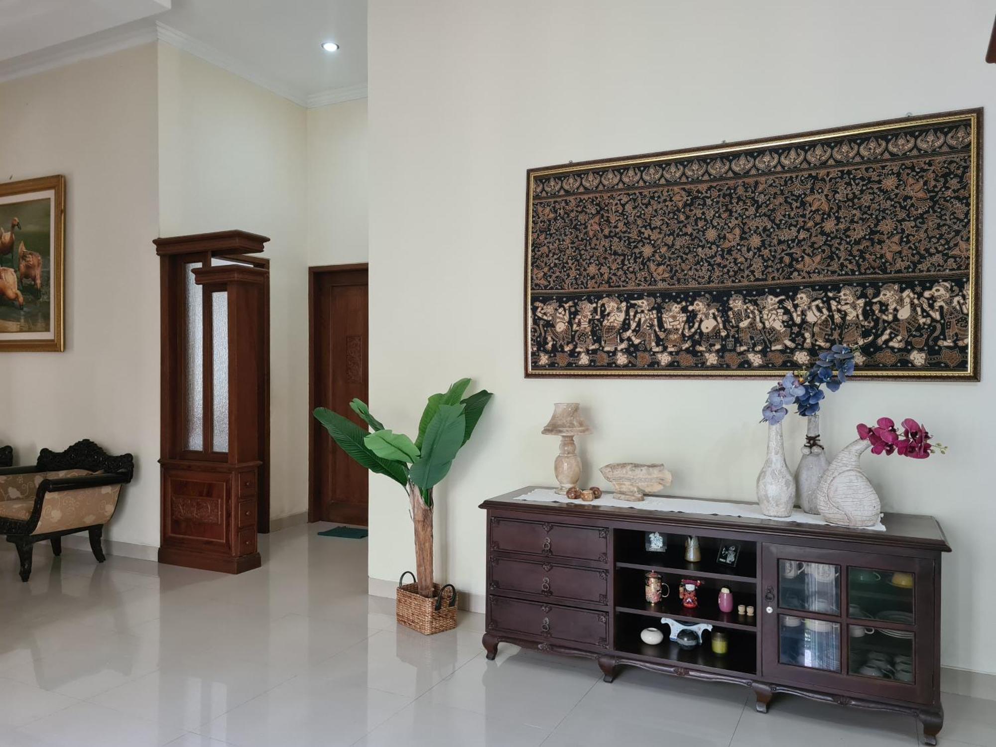 Ndalem Suryo Saptono Guest House Tugu Eksteriør bilde
